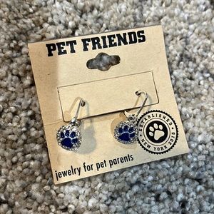Brand new pet friends earrings